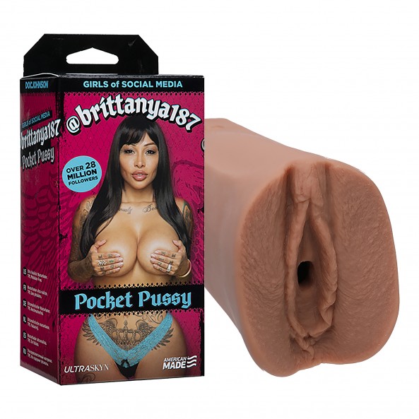 Masturbateur Pocket Pussy Signature @brittanya187 (Social Media)